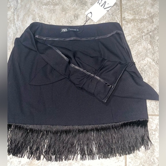 ZARA FRINGED MINI SKIRT - Picture 14 of 16